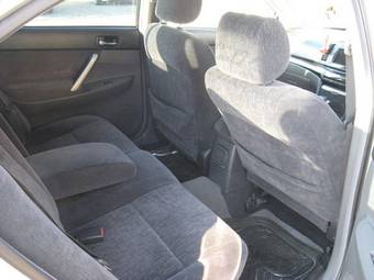 2002 Toyota Allion Photos