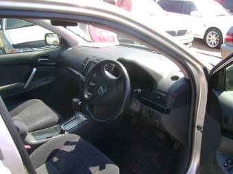 2002 Toyota Allion Photos