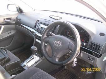 2002 Toyota Allion Photos