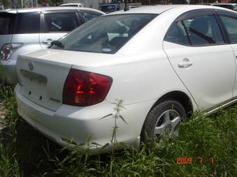 2002 Toyota Allion Photos