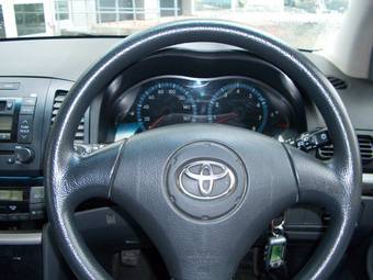 2002 Toyota Allion Photos