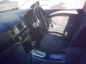 2002 Toyota Allion Photos