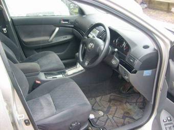 2002 Toyota Allion Photos