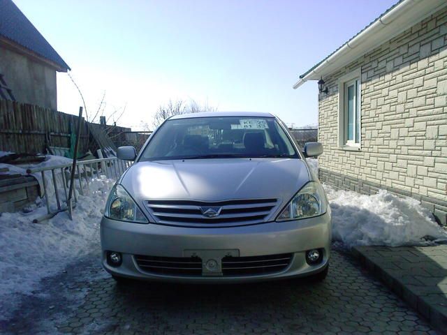 2003 Toyota Allion