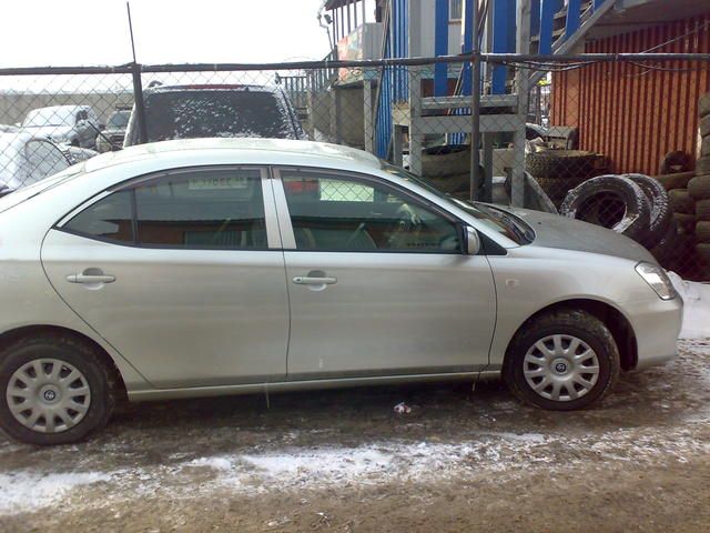 2003 Toyota Allion