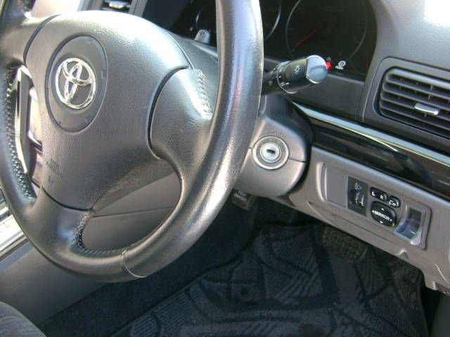 2003 Toyota Allion