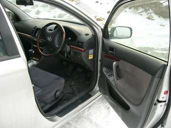 2003 Toyota Allion Photos