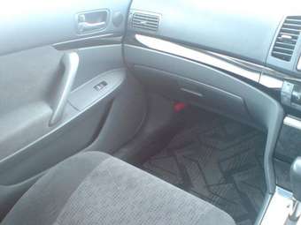 2003 Toyota Allion Photos