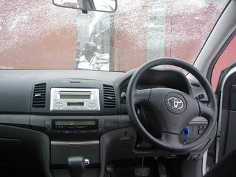 2003 Toyota Allion Photos