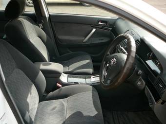 2003 Toyota Allion Photos