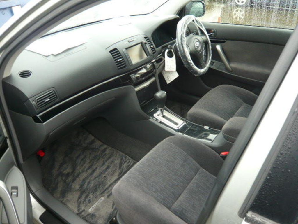 2004 Toyota Allion