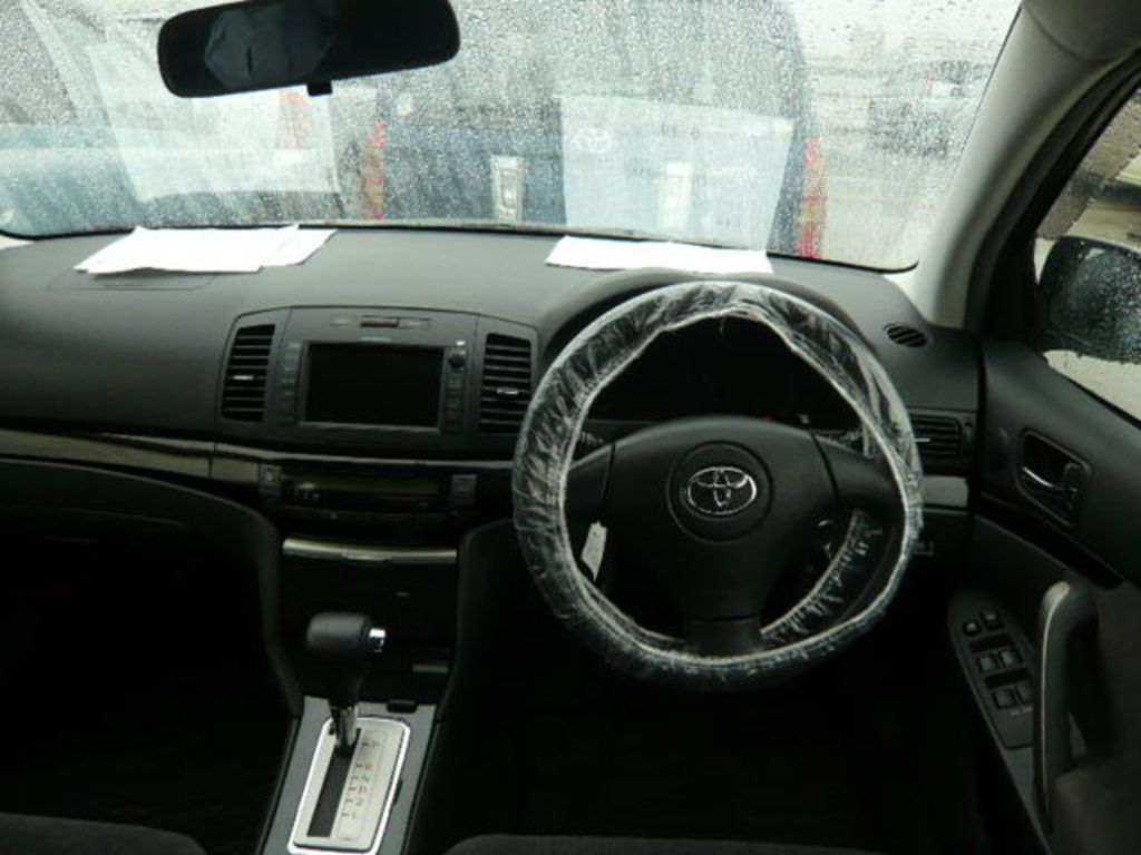 2004 Toyota Allion