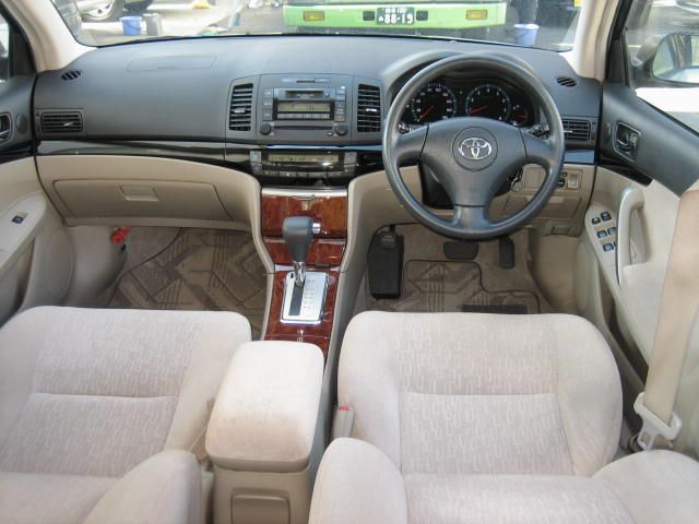 2004 Toyota Allion