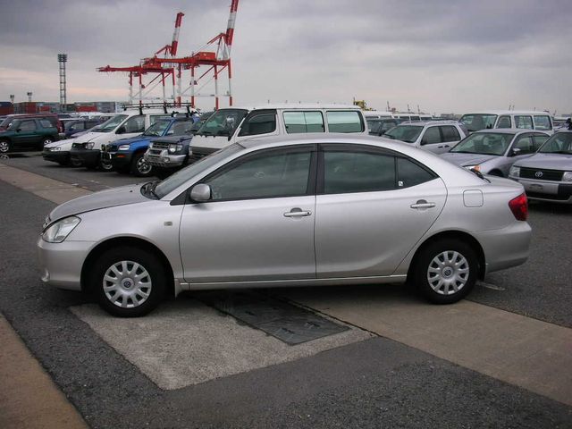 2004 Toyota Allion