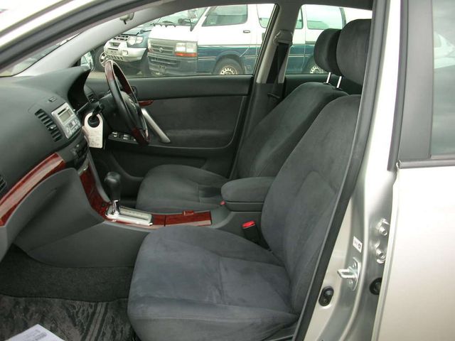 2004 Toyota Allion