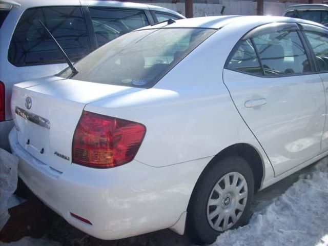 2004 Toyota Allion