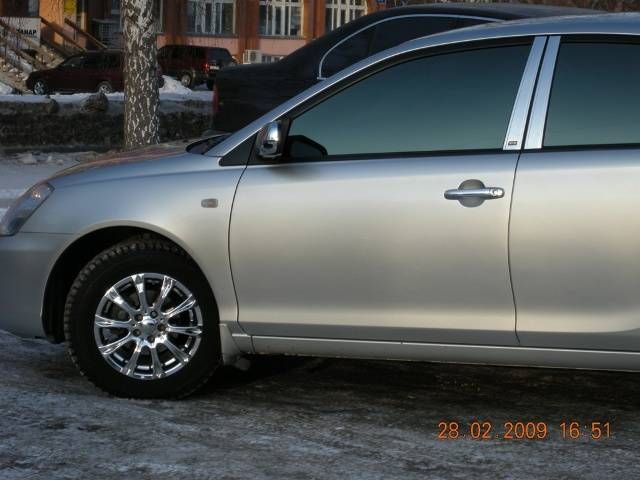 2004 Toyota Allion