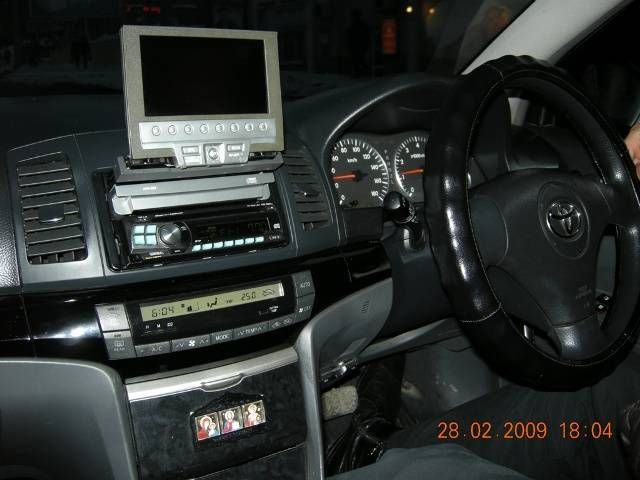 2004 Toyota Allion