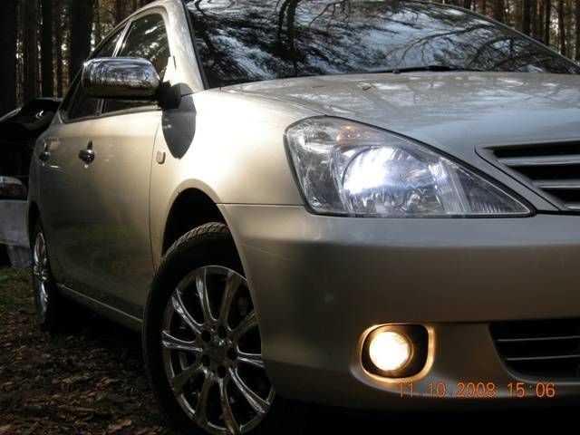 2004 Toyota Allion