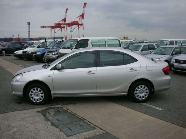 2004 Toyota Allion