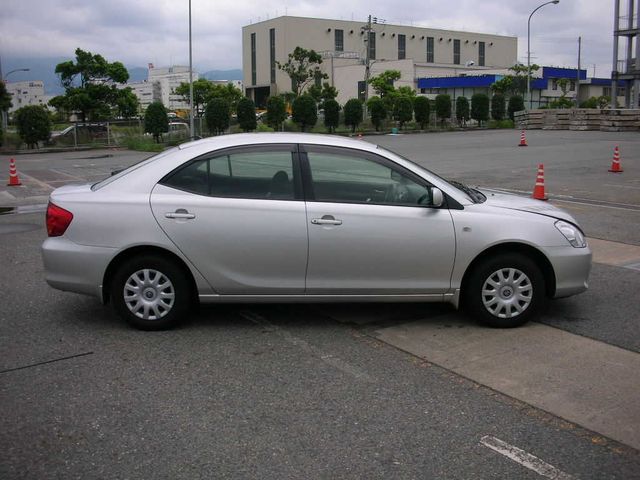 2004 Toyota Allion