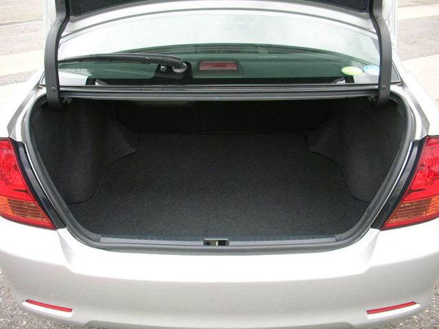 2004 Toyota Allion