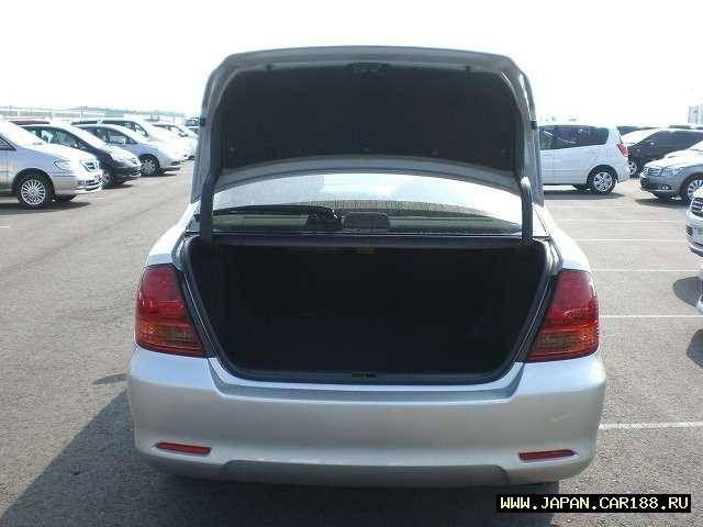 2004 Toyota Allion