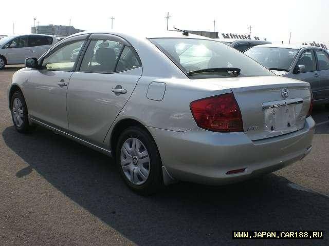 2004 Toyota Allion