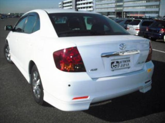 2004 Toyota Allion