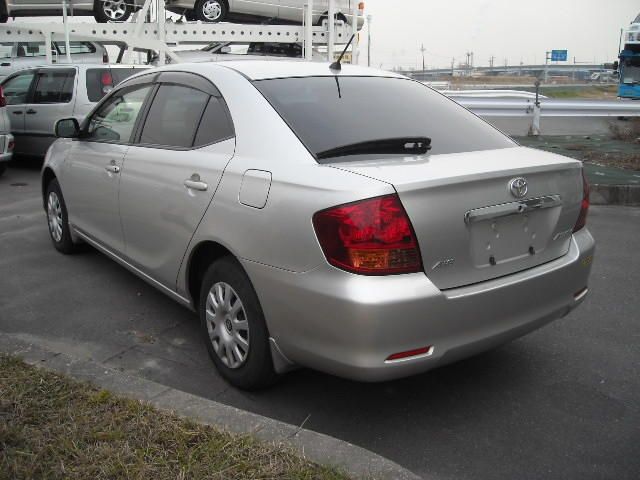 2004 Toyota Allion
