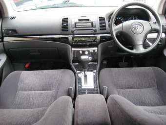 2004 Toyota Allion Photos