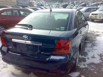 2004 Toyota Allion Pictures