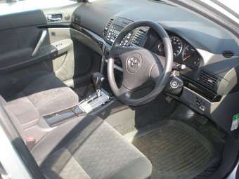 2004 Toyota Allion Images