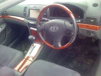 2004 Toyota Allion Photos