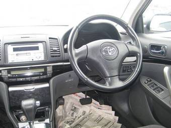 2004 Toyota Allion Pictures