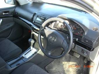 2004 Toyota Allion Photos