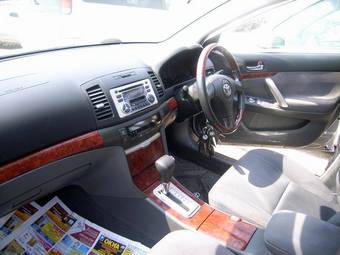 2004 Toyota Allion Pictures