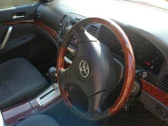 2004 Toyota Allion Images