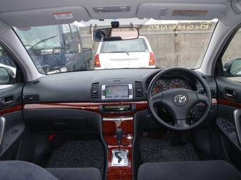 2004 Toyota Allion Photos