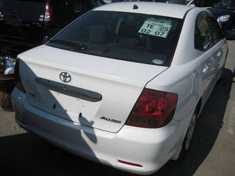 2004 Toyota Allion Photos