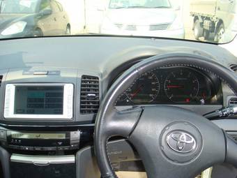 2004 Toyota Allion Photos