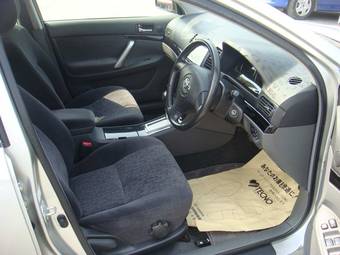 2004 Toyota Allion Photos