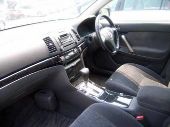 2004 Toyota Allion Images