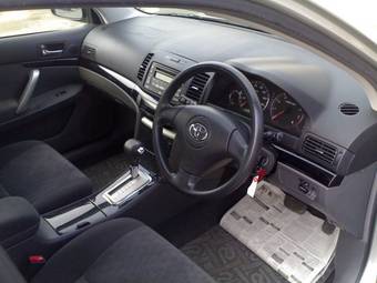 2004 Toyota Allion Photos