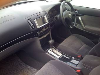 2004 Toyota Allion Photos