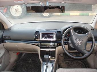 2004 Toyota Allion Pictures