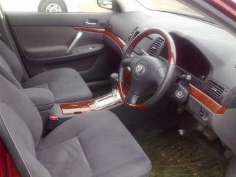 2004 Toyota Allion Photos