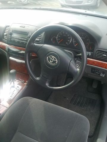 2005 Toyota Allion