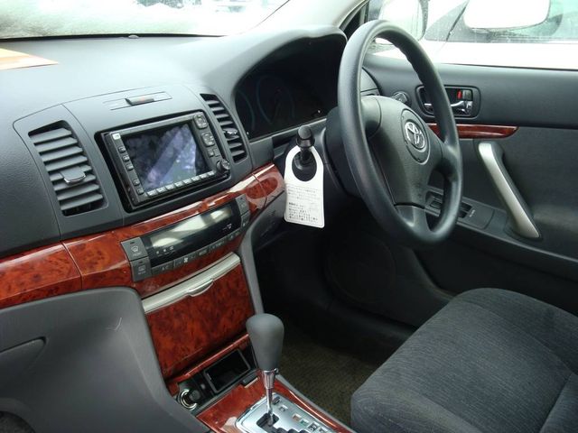 2005 Toyota Allion
