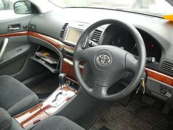 2005 Toyota Allion Pictures